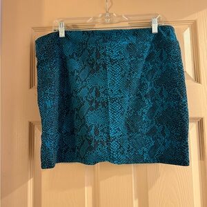 Xhilaration Teal Snake Print Pencil Skirt